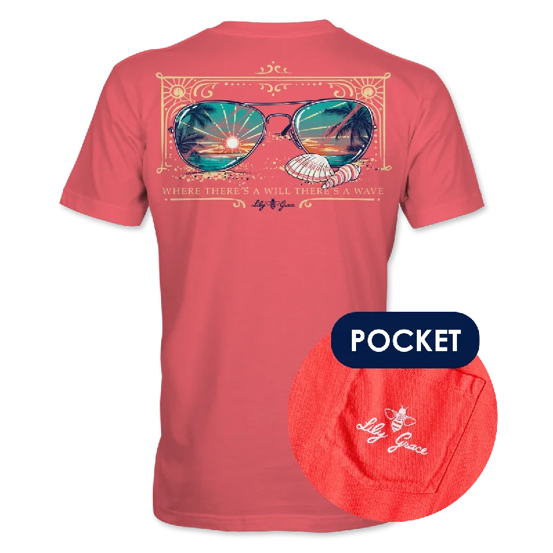 Beach Sunglasses- Aviators and Seashell T-Shirt