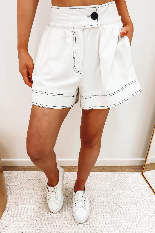 Andie Short White